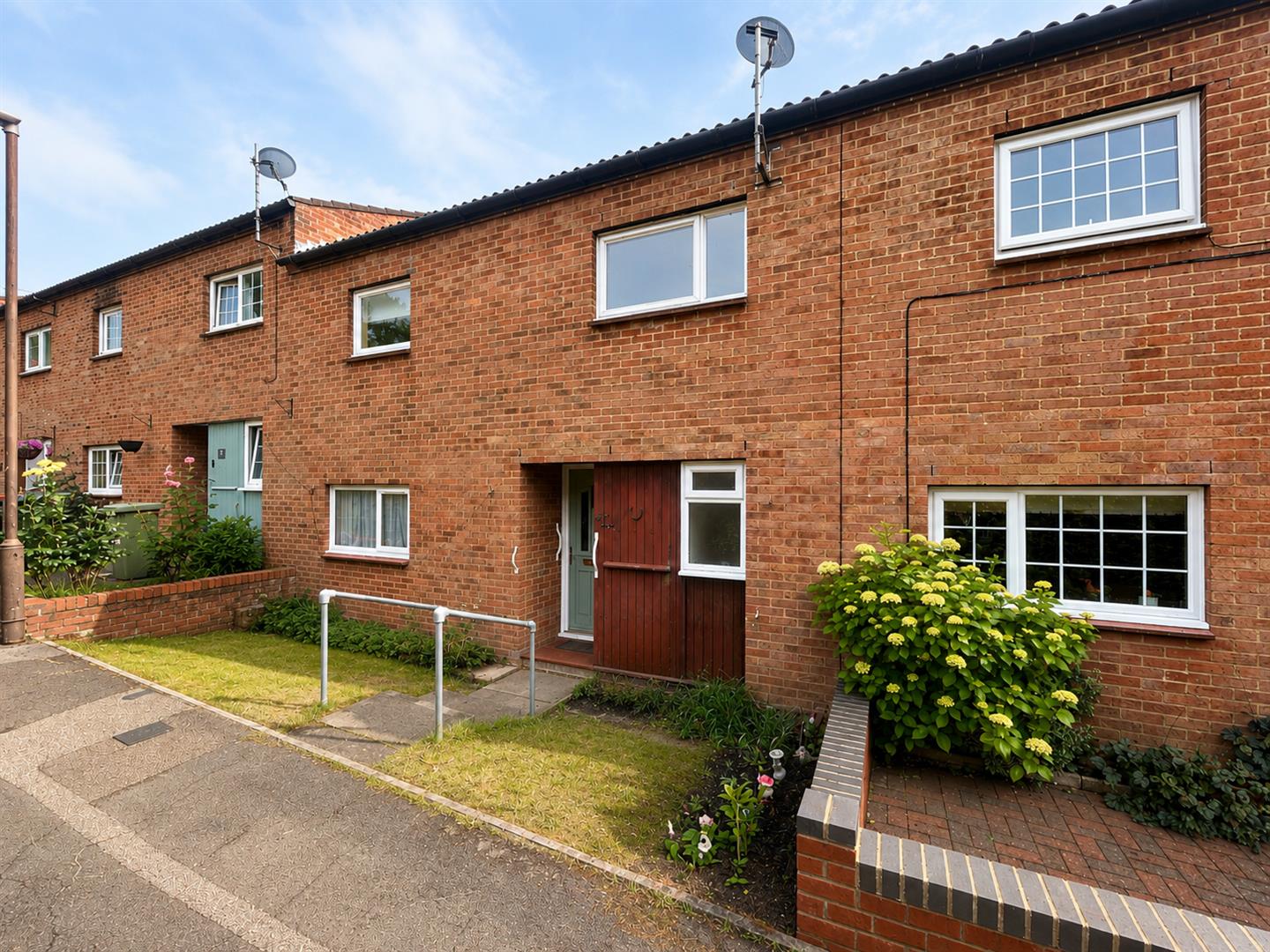 3 bed property in Shipton Hill, Milton Keynes